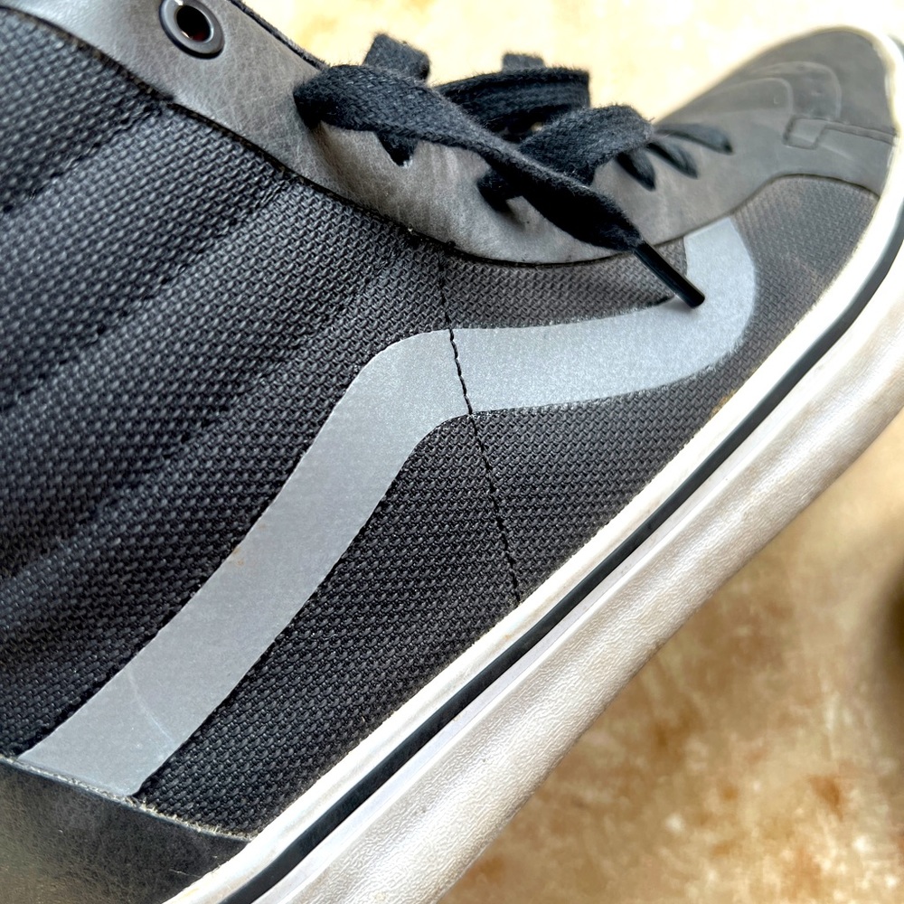 Vans Sk8 Hi Carbon Grey